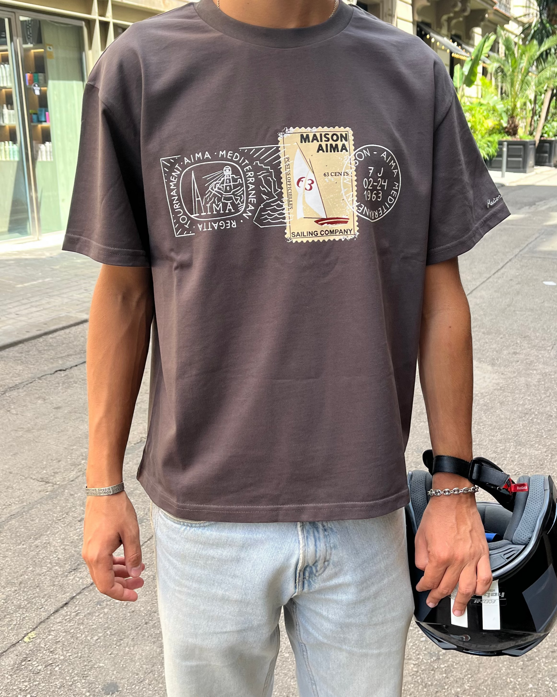 SAILING POSTCARD T-SHIRT