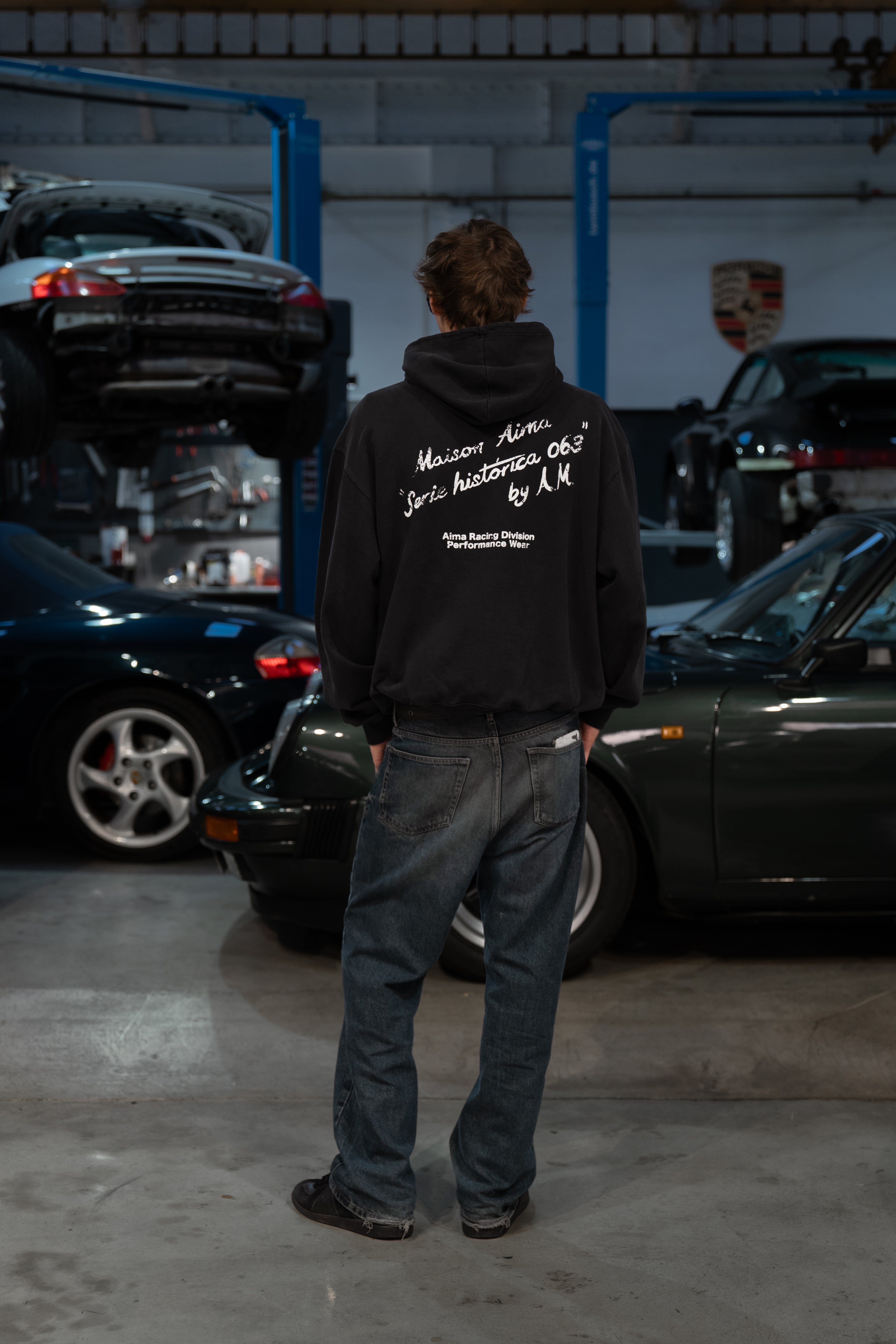 MACH TEAM HOODIE – AIMA